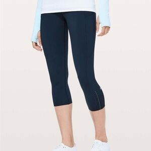 Lululemon Fast & Free Crop II 19” True Navy Nulux Leggings – Size 6, Like New